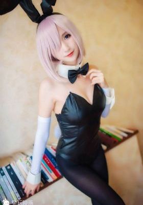大胸秘书