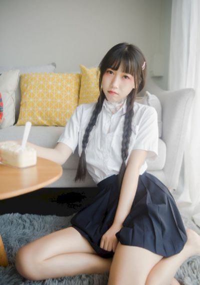 短篇公车高h肉辣小强